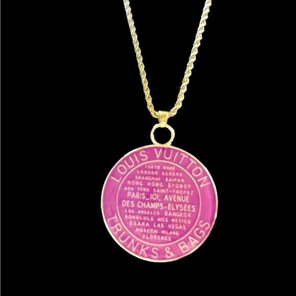 Authentic Purple Trucks & Bags Charm Necklace - Picture 1 of 3